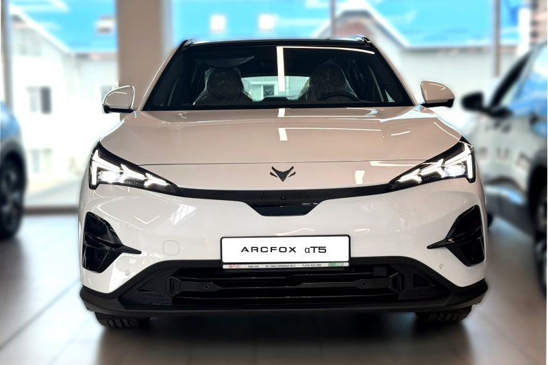 ARCFOX ALPHA T5
